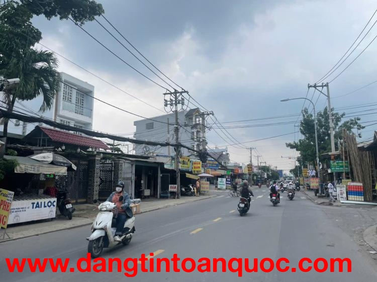 Bán nhà mặt tiền 1 tệt 2 lầu 4,5x34m giá 13,9 tỷ Đường Nguyễn Ảnh Thủ