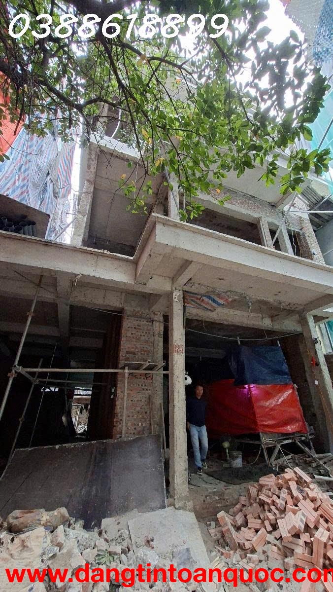 BÁN BIỆT THỰ SONG LẬP CIPUTRA - DT 207Mx5 T, THANG MÁY, MT9M- ĐẲNG CẤP THƯỢNG LƯU