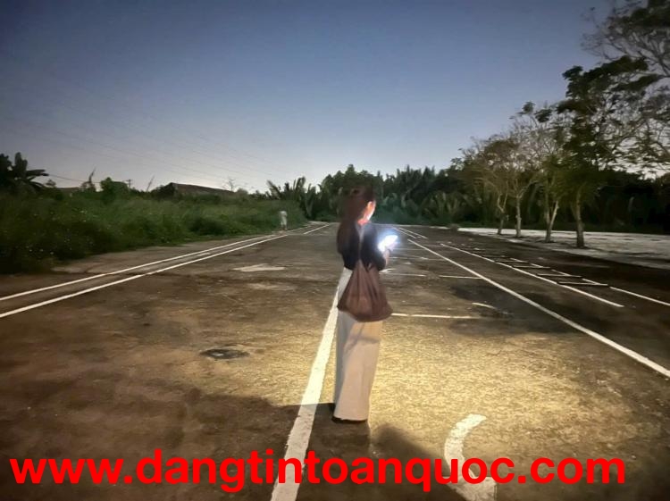 GIA CHỦ GẤP BÁN VỊ TRÍ CỰC ĐẸP ĐANG VAY 15TỶMẶT TIỀN NGUYỄN VĂN TẠO GẦN ỦY BAN KHU DÂN CƯ ĐÔNG ĐÚC