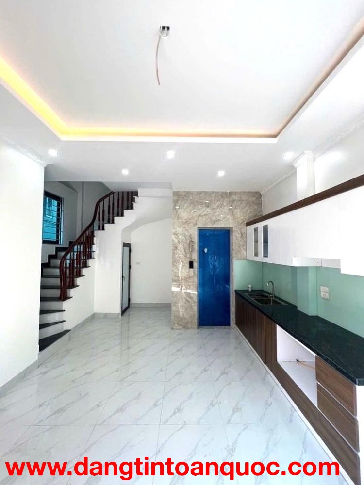 Bán nhà lô góc Thượng Cát 40m² thang máy quận Bắc Từ Liêm hơn 6 tỷ