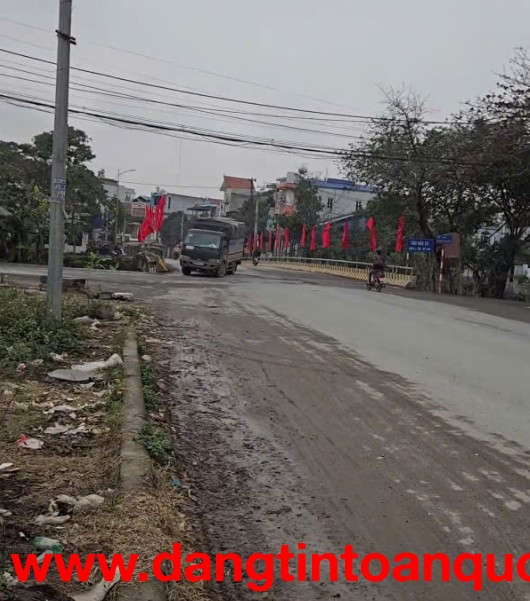 Nhà mặt phố Vân Đình, DT 175m2 - Phù hợp làm siêu thị mini, nhà hàng, quán ăn, cửa hàng