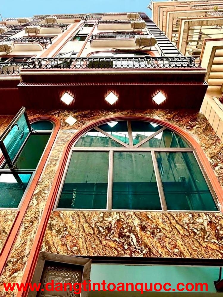 đội cấn 60m x7 tầng thang máy,17 phòng kk 24 tỷ,lô góc,ô tô đỗ cửa,ngõ thông