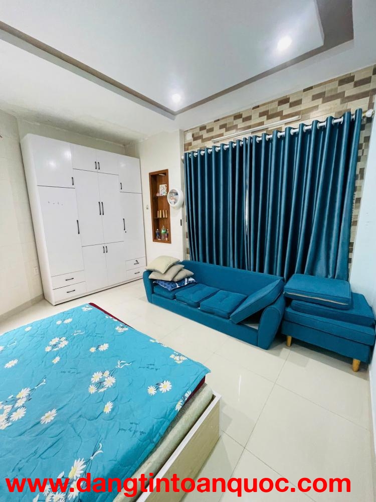 # Lô Góc Kiệt 3.5m thẳng thông gần MT Lê Đình Lý, 41m2, 2 mê cứng, kinh Doanh, 3.85 tỷ