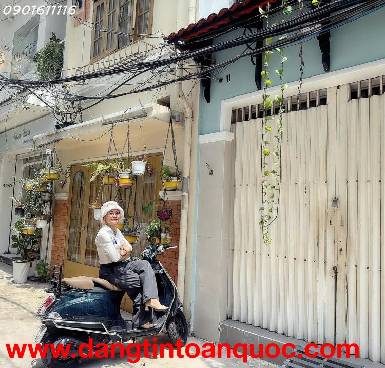 BÁN NHÀ MẶT TIỀN HẺM XE HƠI ĐẬU CỬA ĐƯỜNG NGUYÊN BỈNH KHIÊM, QUẬN 1 - SẴN DÒNG TIỀN ĐANG KINH DOANH 