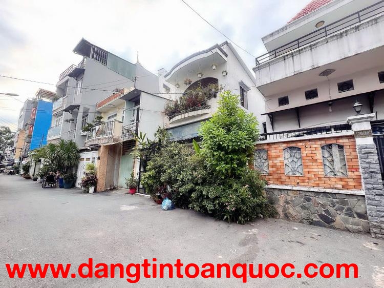 HIẾM NGANG 5M NỞ HẬU 6,6M * 16M VUÔNG ĐẸP - BÁN NHÀ 5 TẦNG THANG MÁY Đ.BẾN VÂN ĐỒN, P.KHÁNH HỘI, QUẬ