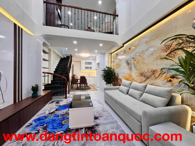 NHÀ ĐẸP ĐÓN TẾT - SẴN VỀ Ở - PHÂN KHÚC HÓT TẠI KHU VỰC - HƠN PHÚT RA HỒ TÂY-Lạc Long Quân 36 m, 5 tầ