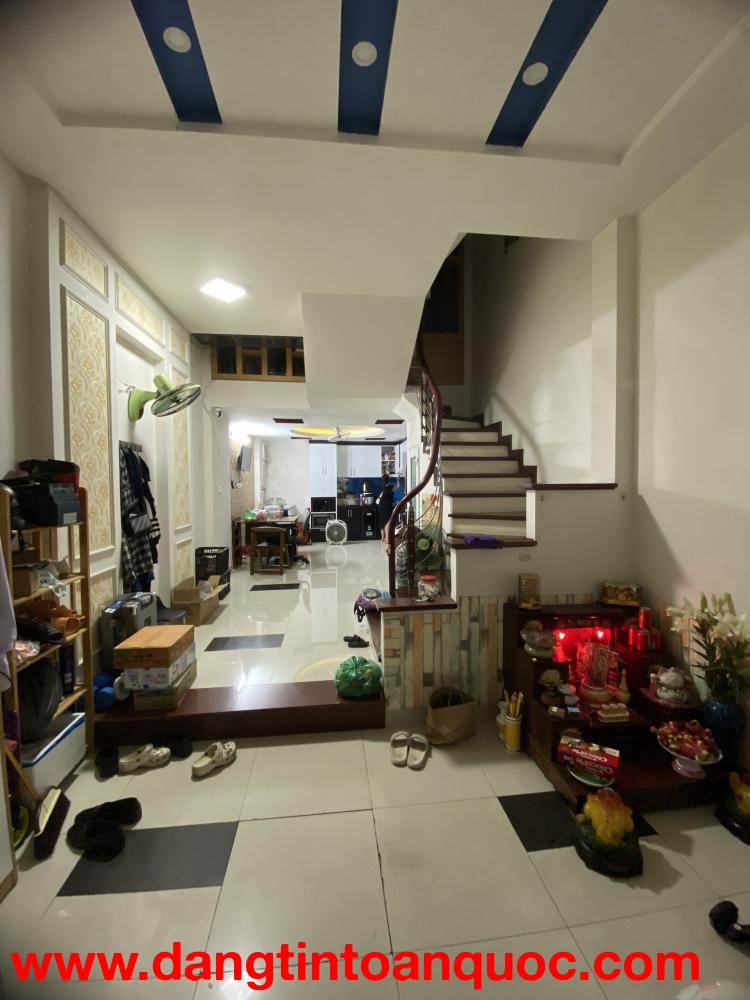 NHÀ DÂN XÂY PHÚC LÝ- BẮC TỪ LIÊM 56M2X4T, 1 NHÀ RA Ô TÔ TRÁNH, GIÁ CHỈ 8.6 TỶ