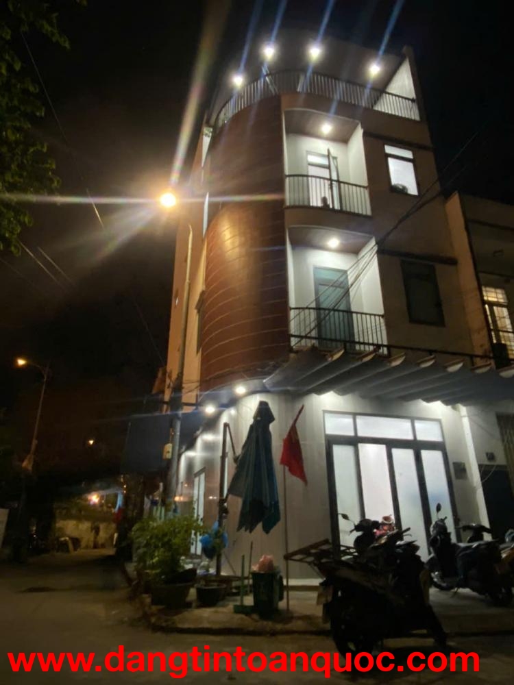 NHÀ ĐEP 4 TẦNG SIÊU VỊ TRÍ GIÁ TỐT CHO KHÁCH Ở,TIỆN KINH DOANH