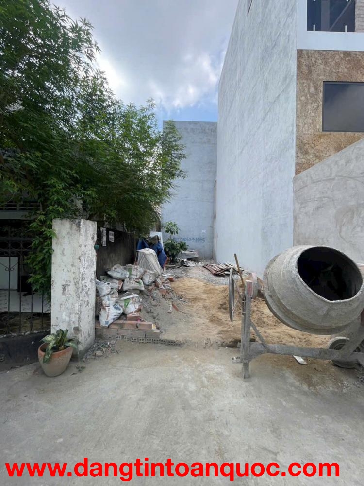 BÁN ĐẤT LÃ XUÂN OAI, TĂNG NHƠN PHÚ A - SÁT MẶT TIỀN - SỔ RIÊNG NHỈNH 5 TỶ