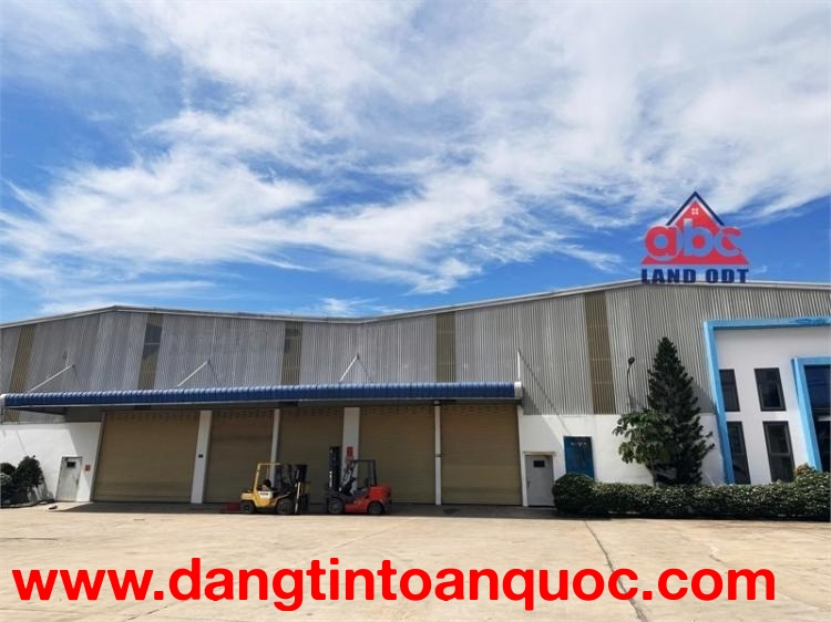 XT733 sẵn xưởng kết cấu kiên cố, PC tự động phù hợp SX linh hoạt ngành nghề theo QD