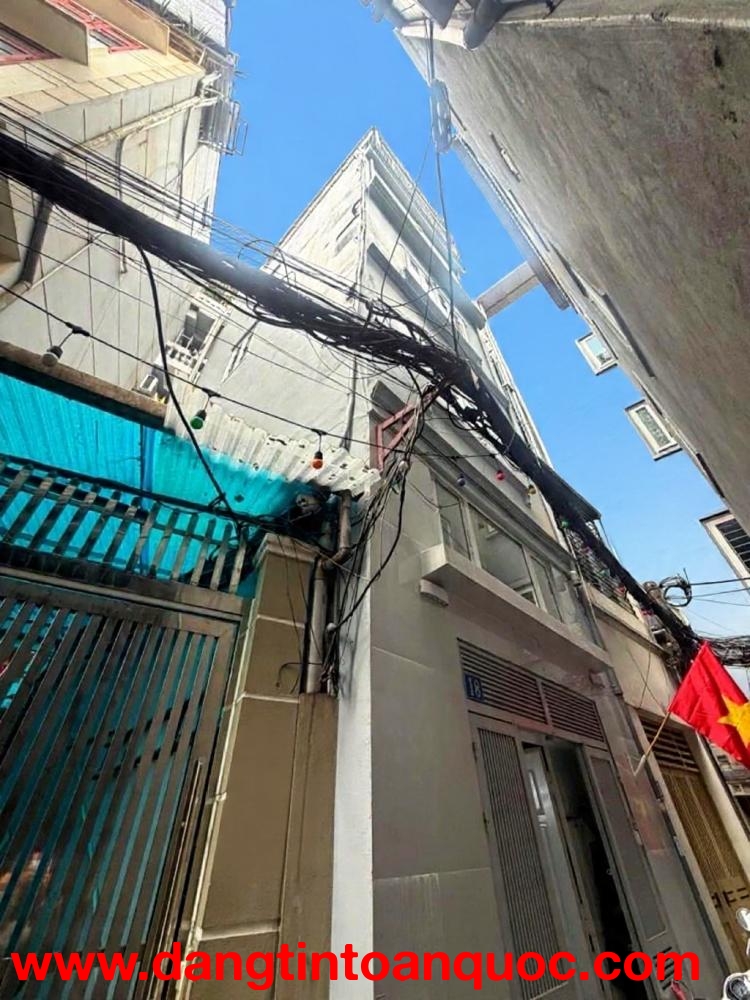 lạc long quân 27m x6 tầng 7,9 tỷ dân xây,2 thoáng,gần phố,5p ra hồ tây