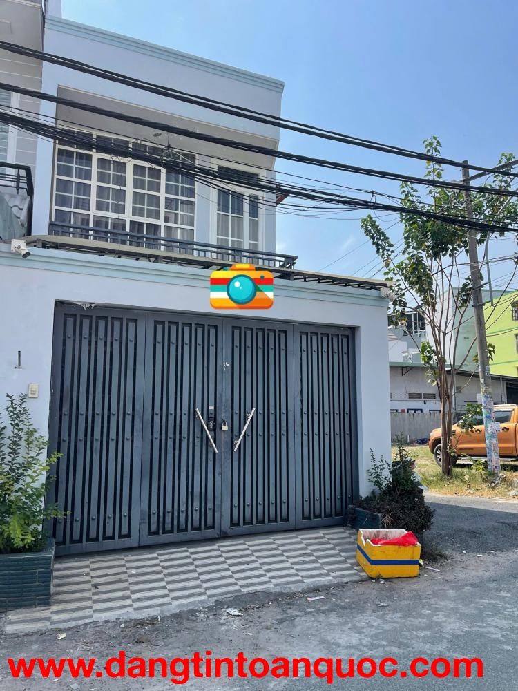 BÁN NHÀ LÃ XUÂN OAI QUẬN 9 - HẺM XE HƠI - CÓ DÒNG TIỀN 10TR/THÁNG - GIÁ 5 TỶ