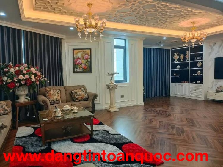 Cực hiếm! Bán nhà mặt phố Giang Văn Minh, 30m2, 5 tầng, mặt tiền 4.2m, 22.5 tỷ, thu 30tr/tháng