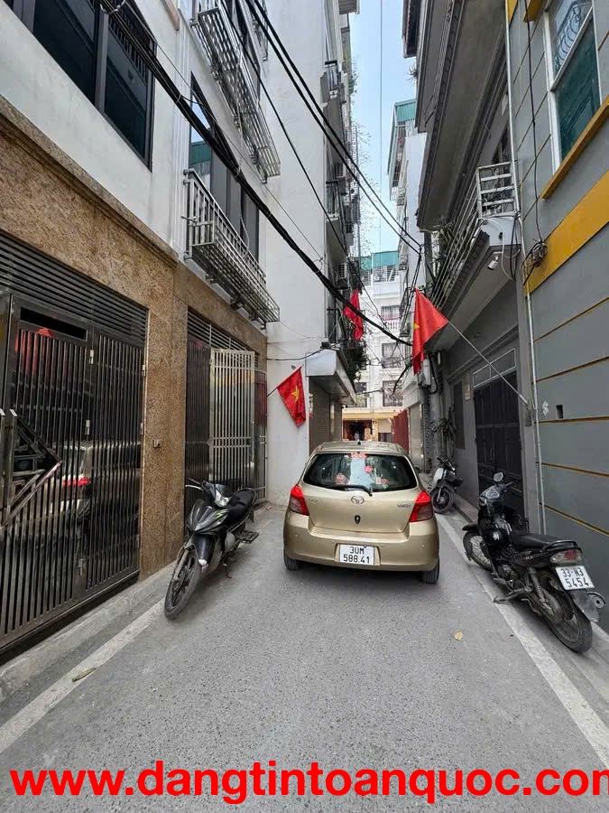 Nhà đẹp phố Đức Giang  DT 30m - MT 3,5m  Phân lô ngõ thông ô tô  Chỉ 7️x t.ỷ