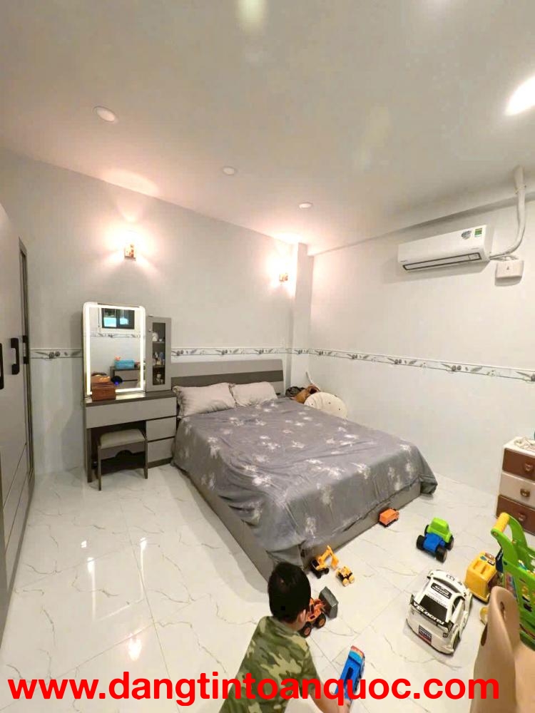 Nhà Rộng Ngang 8m Gần Chợ Hiệp Bình – Thủ Đức – 80m² 1T1L 4PN – Tầm Giá 3.1 Tỷ