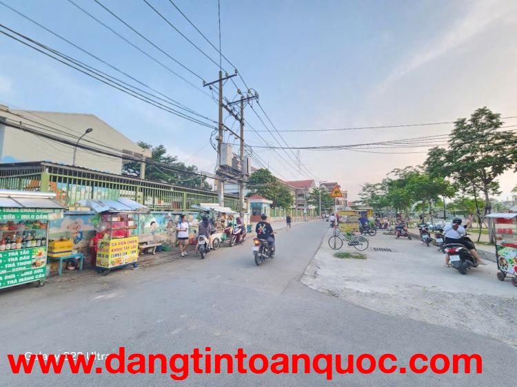 BÁN ĐẤT ĐƯỜNG 898 NGUYỄN DUY TRINH PHÚ HỮU - HẺM XE HƠI - 90M2 CHỈ 5 TỶ