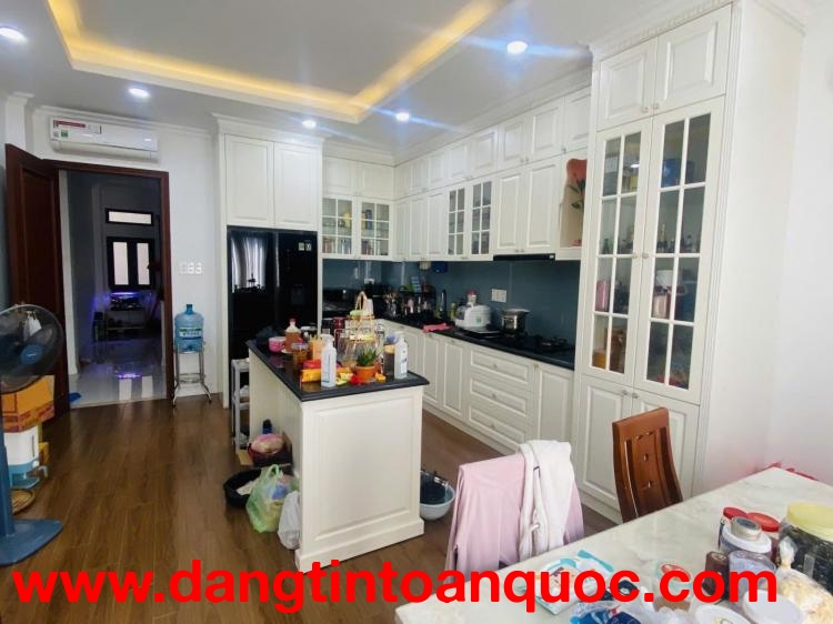 NHÀ ĐẸP Quận 10-Mặt Tiền 6Tầng Thang Máy 6Pn Ngay Chợ Nhật Tảo (4.3X14) Giá 26 Tỷ