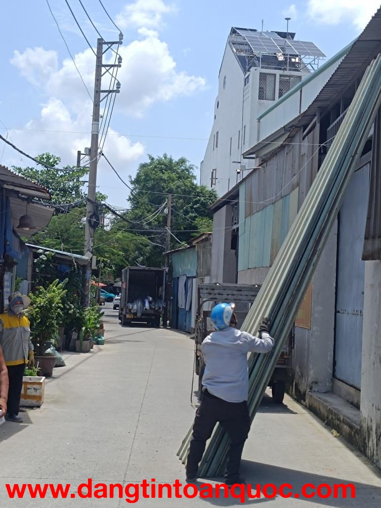 NHÀ CHÍNH CHỦ BÁN Q12 DIỆN TÍCH GẦN 100m2 HẺM OTO SÁT NHÀ -NHÀ ĐẸP -2 TẦNG VÔ Ở NGAY GẦN ĐƯỜNG QUANG