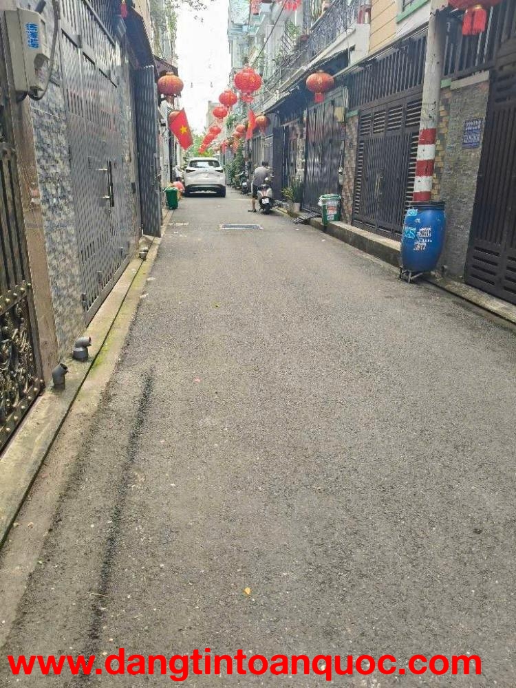 NHÀ BÁN Q12 DIỆN TÍCH GẦN 98m2 HẺM OTO SÁT NHÀ -NHÀ ĐẸP -2 TẦNG VÔ Ở NGAY GẦN ĐƯỜNG QUANG TRUNG GÒ V