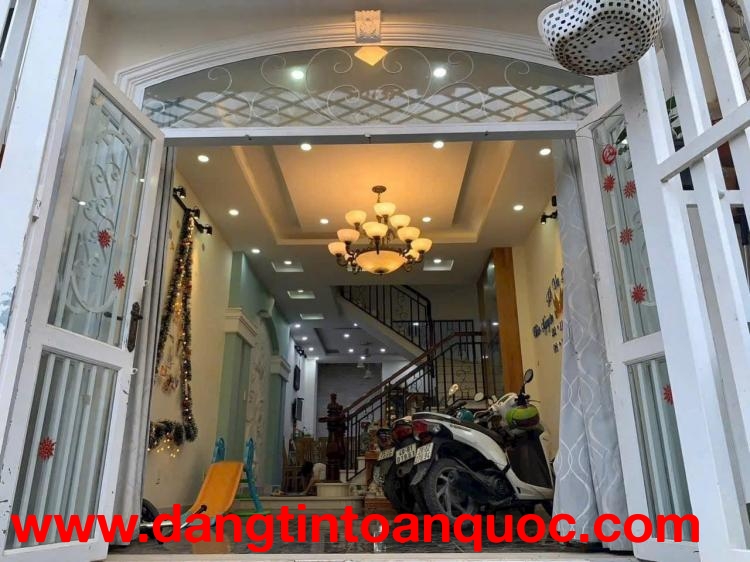 QUẬN 7 – NHÀ ĐẸP HUỲNH TẤN PHÁT – Ô TÔ 7 CHỖ VÀO NHÀ