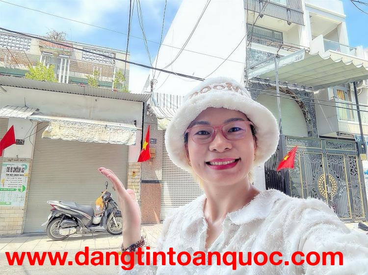 HIẾM QUY HOẠCH 3 MẶT TIỀN Đ. XÓM CHIẾU, QUẬN 4 - NGANG LỚN 7M * 50M - GIANG GIANG:0938676685