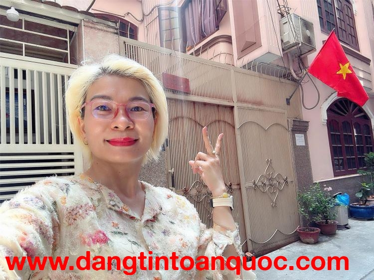 BÁN CHDV 6 TẦNG - NGANG LỚN 8M * 10M - ĐƯỜNG LÊ THÁNH TÔN, BÊN NGHÉ, QUẬN 1 - GIANG GIANG:093.86.76.