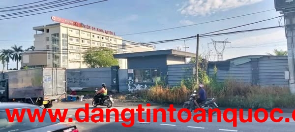 Bán đất mặt tiền 70x140m giá 145 tỷ Đường Quốc Lộ 22