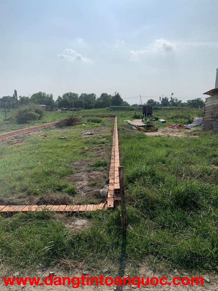 LÔ ĐẤT ĐẸP XE HƠI TỚI ĐẤT NGAY PHÚ SINH CÁT TƯỜNG - GẦN KHU CÔNG NGHIỆP ĐỨC HOÀ.ĐỨC LẬP HẠ LONG AN -