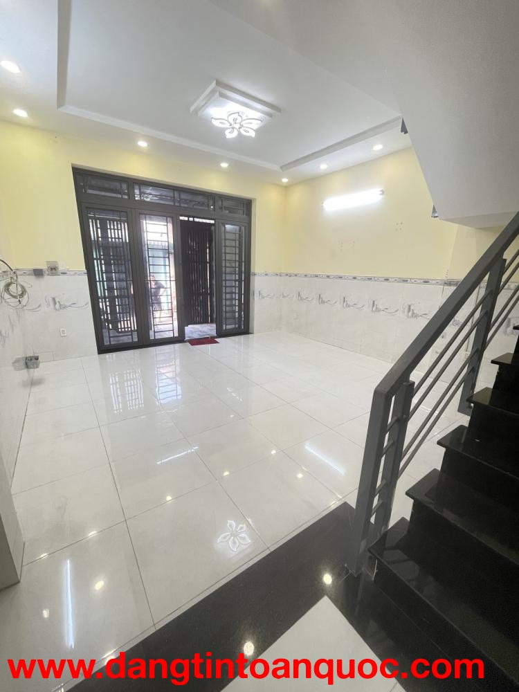 Bán Nhà 1/Đường xe hơi,Tân Xuân1-Đường Lê Thị Hà,X.hóc Môn.
Ngang 5mx14m Trệt Lầu, 3PN, Nhà cực đẹp,