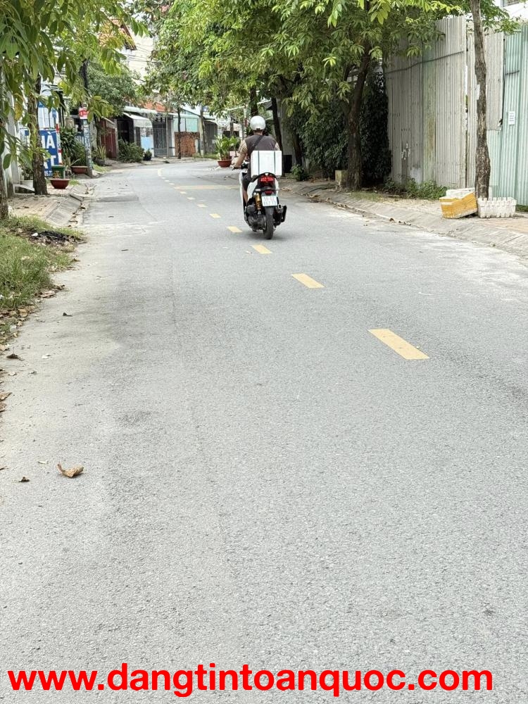 Bán nhà mặt tiền 10x38m giá 14 tỷ Đường Tân Xuân 3