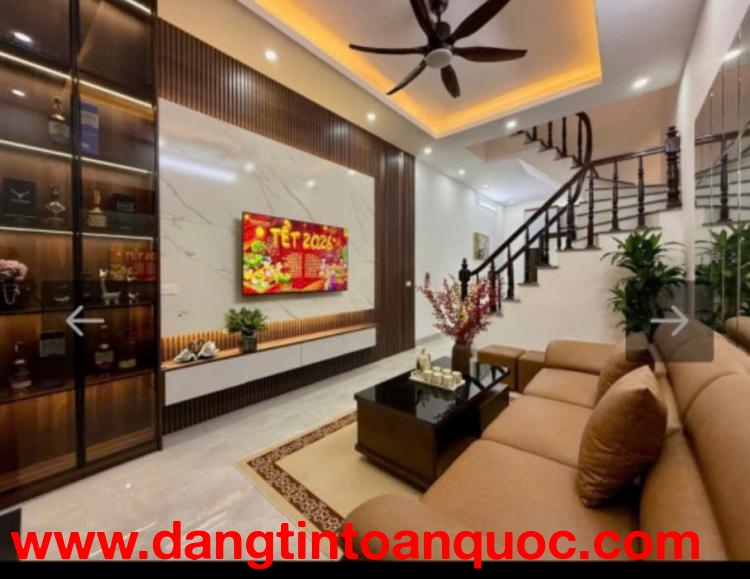 36M2 – 5 TẦNG – MT 4MM – NGÕ RỘNG THOÁNG – TÔN THẤT TÙNG – 9.6 TỶ