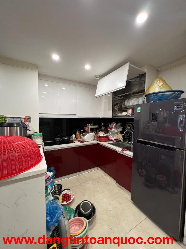 Giảm chào 200 triệu! Bán nhà Trung Liệt, 60m2, 5 tầng, mặt tiền 4m, nhỉnh 19 tỷ, ngõ ô tô