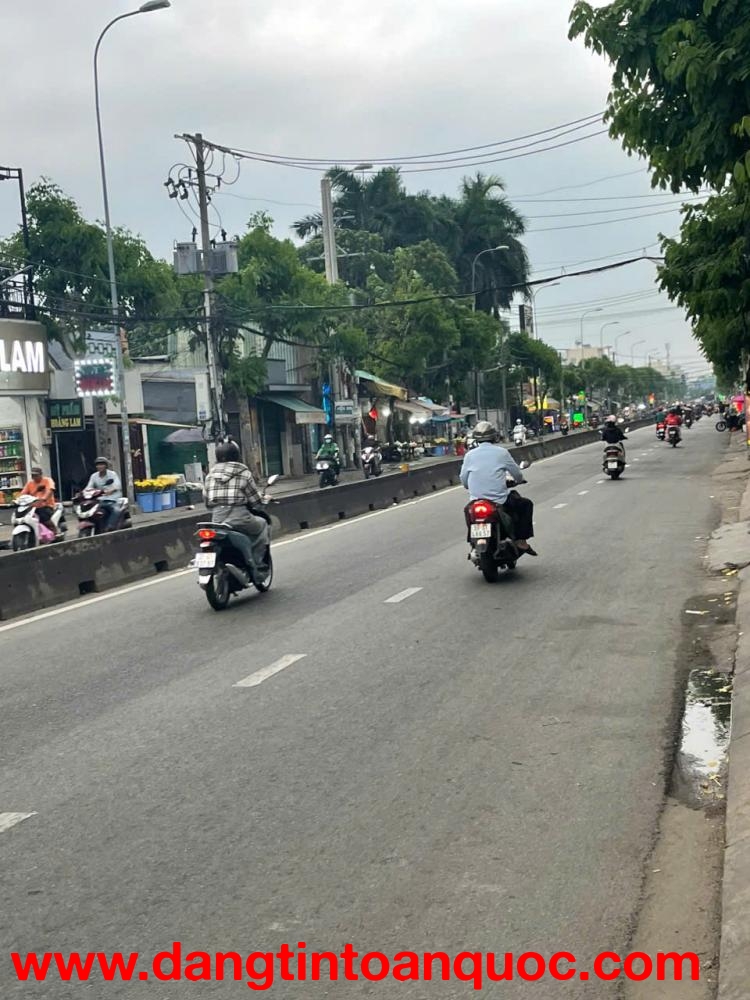 Bán nhà mặt tiền 10x45m giá 32 tỷ Đường Nguyễn Thị Sóc