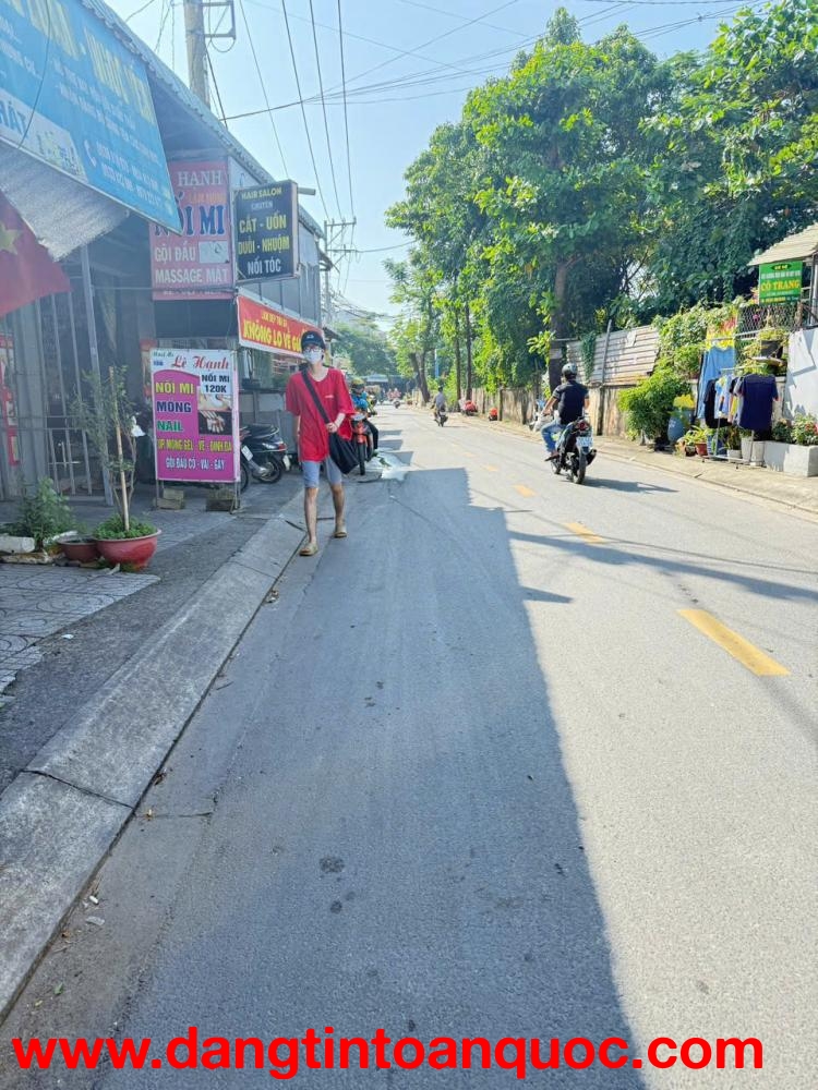 Bán nhà mặt tiền 9,9x36m giá 23 tỷ Đường Hiệp Thành 17