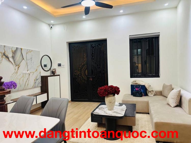 TRUNG TÂM BA ĐÌNH PHỐ NGỌC KHÁNH 30M 5T MT4,5 GIÁ 9,1 TỶ  NGẦN PHỐ NGÕ BA GÁC