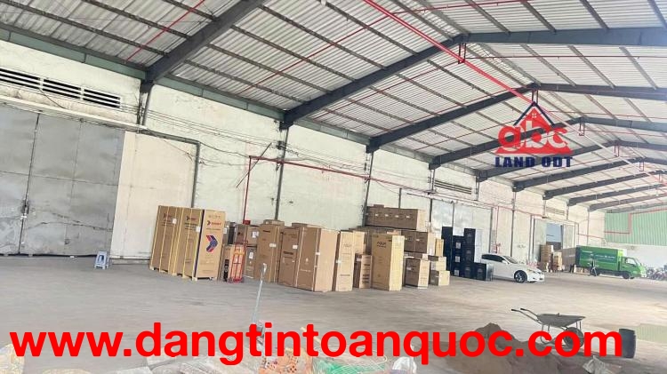 XT680 1000m2 Kho cho thuê lâu dài, trang bị PC, vị trí giao thông thuận lợi, trống kho