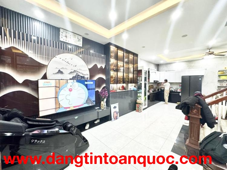 SIÊU PHẨM  PHÚC HOA –TÂY HỒ-PHÂN LÔ –VỈA HÈ- OTÔ TRÁNH- GARA OTO–75M 23.9 TỶ.