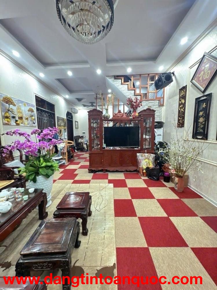 BÁN NHÀ 105.7m² – 3 TẦNG – MẶT TIỀN 5.8M – NGÕ RỘNG – THANH AM, LONG BIÊN