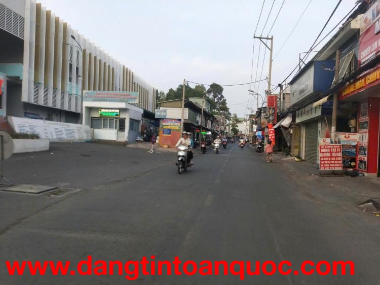 NHÀ C4 LINH CHIỂU SÁT HOÀNG DIẸU 2 CHỈ 3.3 TỶ CÒN TL