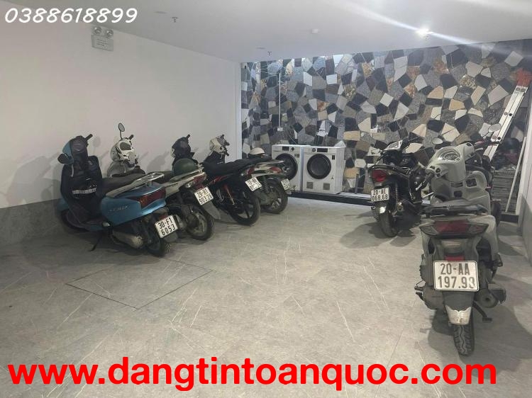 BÁN TÒA VP MẶT PHỐ TRẦN QUỐC VƯỢNG 130Mx8T, MT 6M, KINH DOANH ĐỈNH