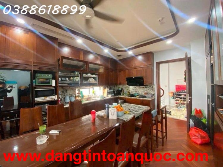 BÁN TÒA MP KV XÃ ĐÀN - DTSD 110Mx9T, MT 6,3M – THANG MÁY - CHO THUÊ 80 TR/TH