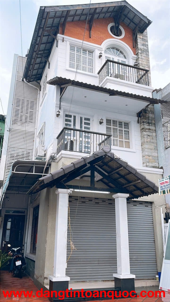 NHÀ ĐẸP – GIÁ TỐT  – CHÍNH CHỦ CẦN BÁN tại ĐHT02, Phường Đông Hưng Thuận, Quận 12