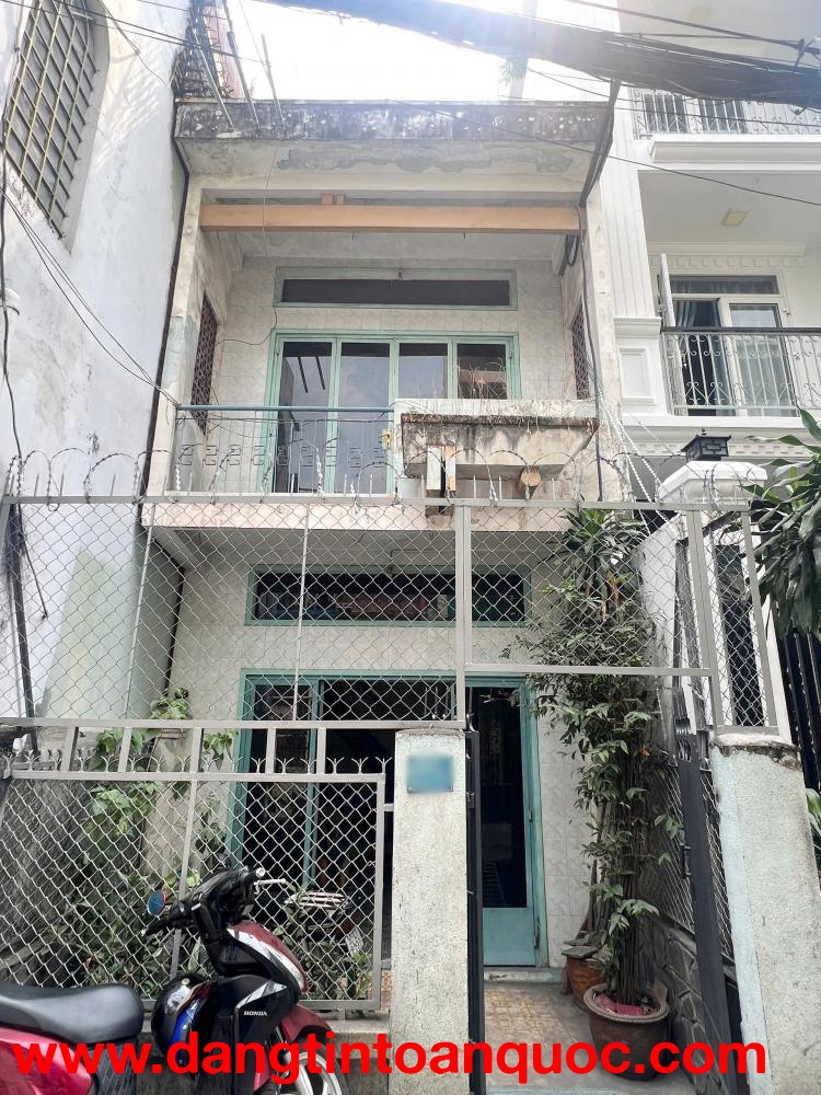 Nhà 3 tầng HXH đường Dương Bá Trạc P.Chánh Hưng. Giá: 8.2 tỷ