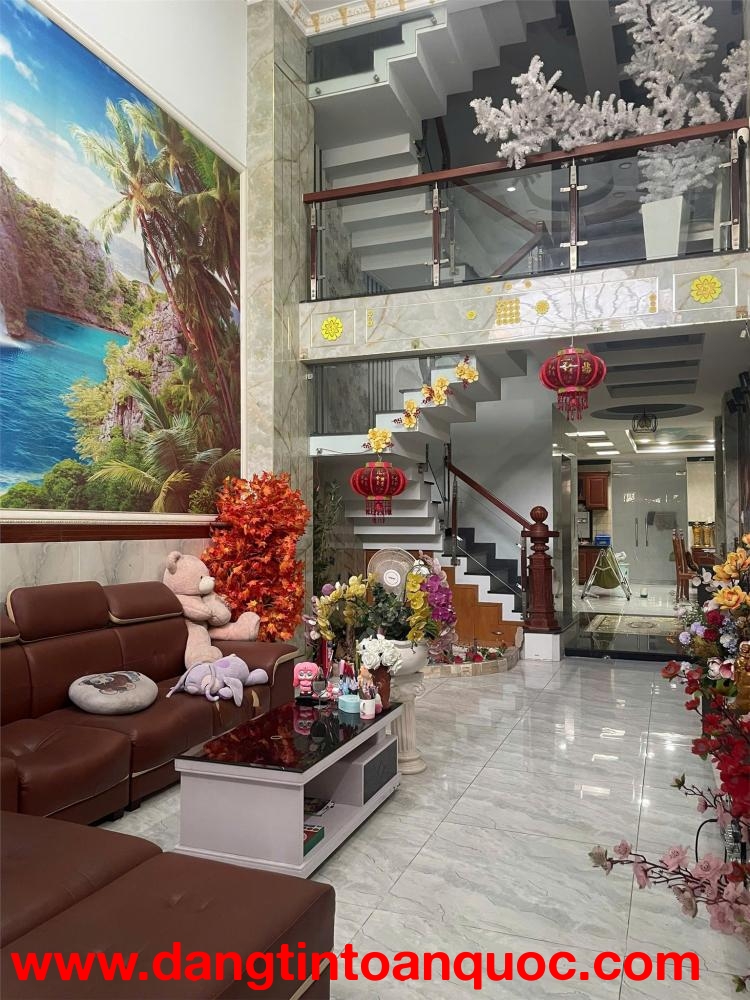 NHÀ CHÍNH CHỦ - SIÊU ĐẸP cần bán nhanh nhà phố tại quận Tân Bình, TPHCM