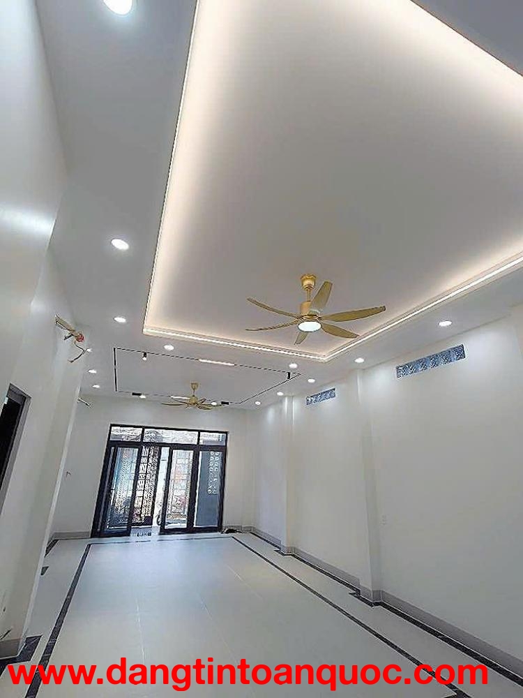 BÁN NHÀ 2 TẦNG 100m2 CHỈ 8.2 TỶ . HXH . ĐỪỜNG 10, TAM BINH . THỦ ĐỨC . GẦN TÔ NGỌC VÂN