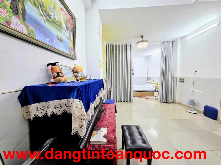 NHÀ HXH ĐẸP – GIÁ TỐT  – CHÍNH CHỦ CẦN BÁN Tại 134, Đường Trần Bá Giao, Phường 5