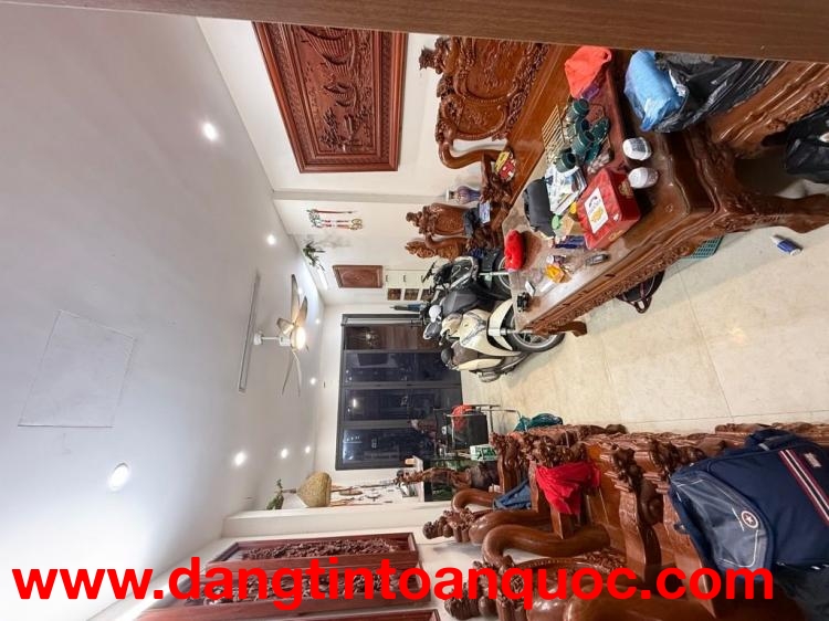 Bán nhà Giáp Bát, Hoàng Mai, Ô tô, Kinh doanh, 61m2, 15.5 tỷ(CTL)