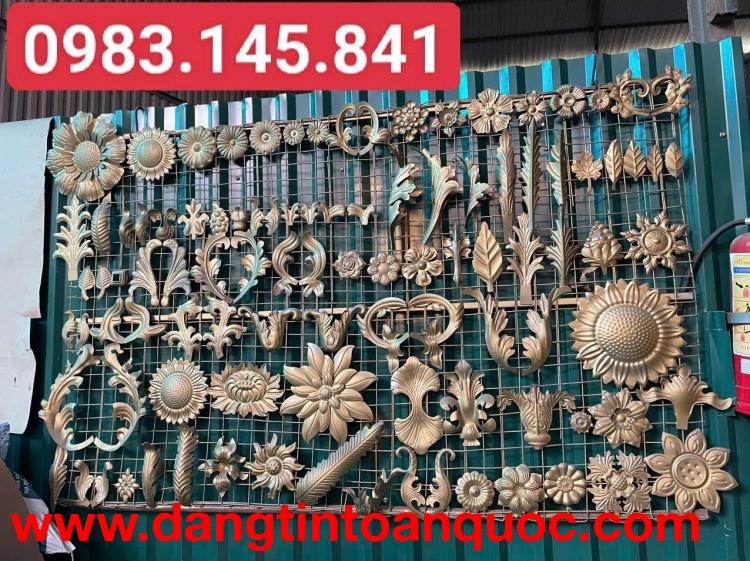 Hoa lá gang đúc nghệ thuật đa dạng mẫu mã
