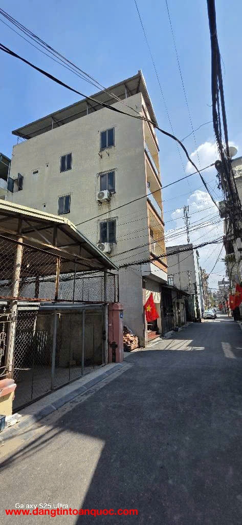 BÁN NHÀ  – Ô TÔ ĐỖ CỬA - Vị trí: Thiên Lộc – Đông Anh – Hà Nội