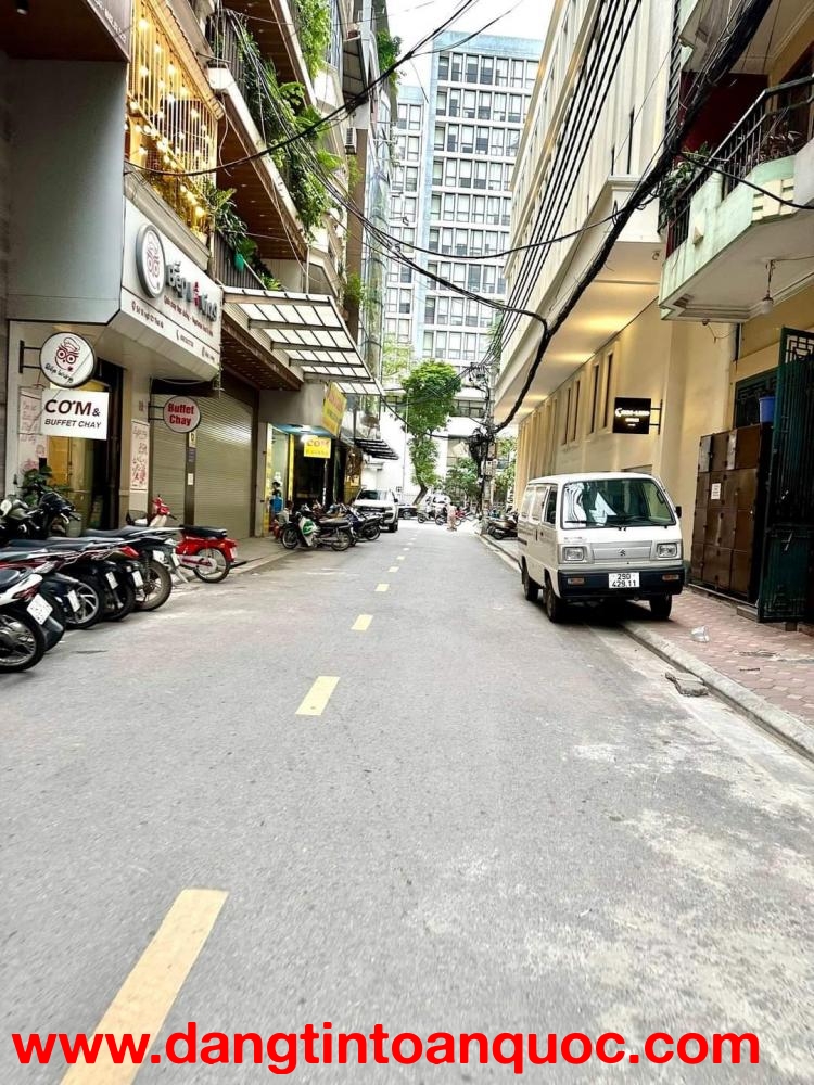 KHU VIP THÁI HÀ HOÀNG CẦU PHÂN LÔ, Ô TÔ, VỈA HÈ KINH DOANH SẦM UẤT GIÁ 31 TỶ.